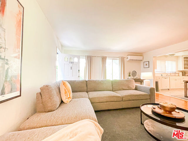 1169 Amherst Avenue, Los Angeles CA: https://media.crmls.org/mediaz/e4787888-6a61-4092-9771-44b3e355f20c.jpg