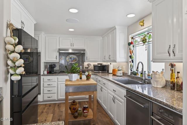 Detail Gallery Image 16 of 52 For 116 Pasadena Ave, Oxnard,  CA 93035 - 3 Beds | 2/1 Baths