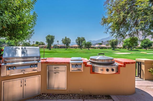79885 Liga, La Quinta CA: https://media.crmls.org/mediaz/e47890e8-54b4-4ec7-bf16-0cc50b08f211.jpg