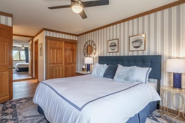 435 Lakeview Boulevard, Mammoth Lakes CA: https://media.crmls.org/mediaz/e47971b7-0ebe-4c4e-a22e-2f3e57250e78.jpg
