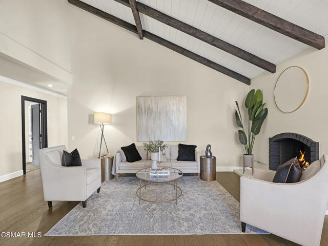 3032 E Black Hills Court, Westlake Village CA: https://media.crmls.org/mediaz/e47a244a-c5e3-4488-9c43-4e388e3fbb47.jpg