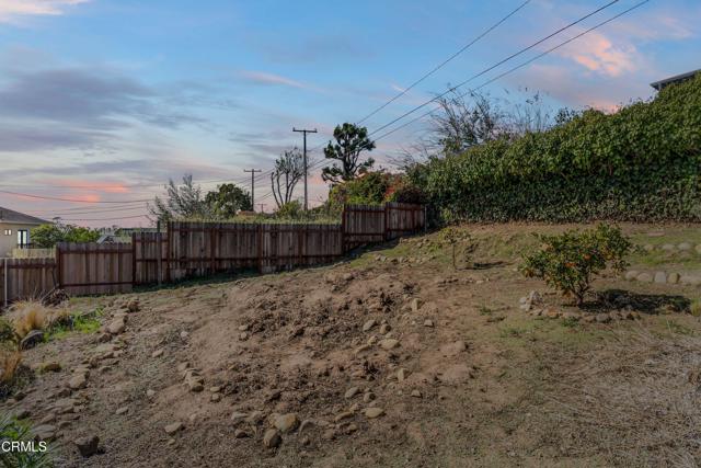 2269 Hyland Avenue, Ventura CA: https://media.crmls.org/mediaz/e47b4401-05eb-4a2f-a6e3-4abb1cfa100f.jpg