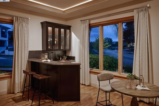 44506 Vista Grande Court, Fremont CA: https://media.crmls.org/mediaz/e47b5d34-b9b1-49f9-8722-72d91635b25a.jpg