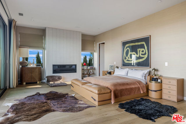 Drew Fenton | 1030 Somera Road Los Angeles CA | MLS: 7216048