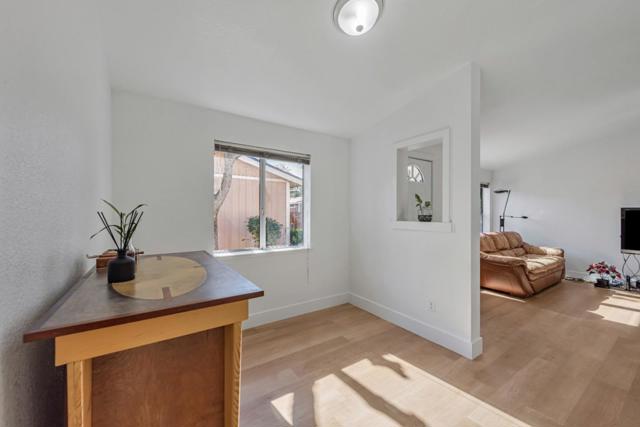 27950 Lancelot Court, Hayward CA: https://media.crmls.org/mediaz/e47c94b1-e65a-4fc9-ad0b-ab35ea5a8140.jpg