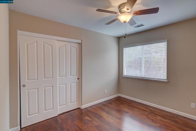 5171 Keller Ridge Dr, Clayton CA: https://media.crmls.org/mediaz/e47d0cb2-b49b-475d-a567-7a3af2ab59a2.jpg