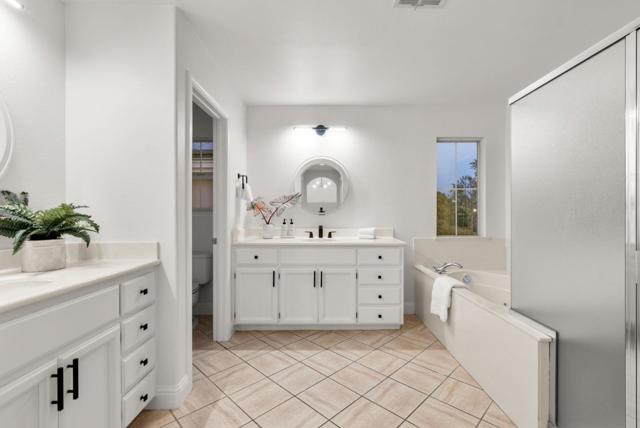 34298 Torrey Pine Lane, Union City CA: https://media.crmls.org/mediaz/e47d677b-41ea-459b-8737-709e5dff65db.jpg