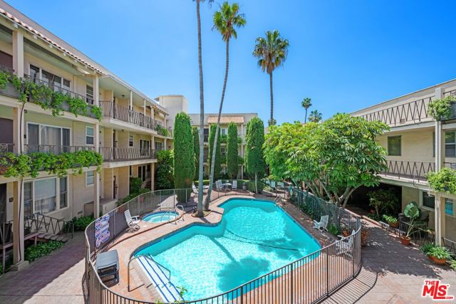 11670 W Sunset Boulevard, Los Angeles CA: https://media.crmls.org/mediaz/e47f67ec-741f-4897-b7db-0c43769cbe0d.jpg