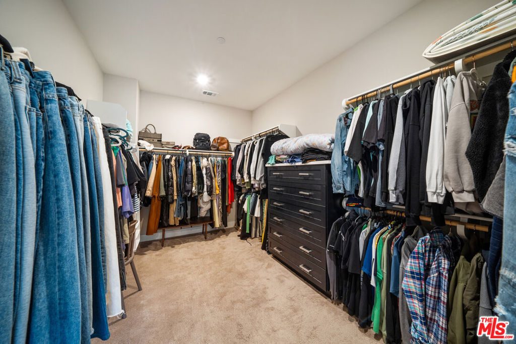 E47fcafc B82b 423b 999a 4fa42c434dd5