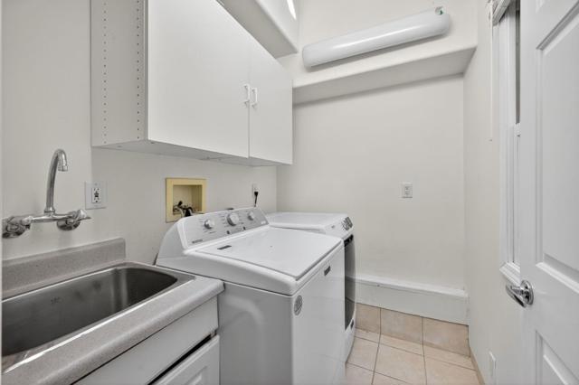3179 Stockton Place, Palo Alto CA: https://media.crmls.org/mediaz/e48030e4-e0dc-4047-8867-48c1448c2040.jpg