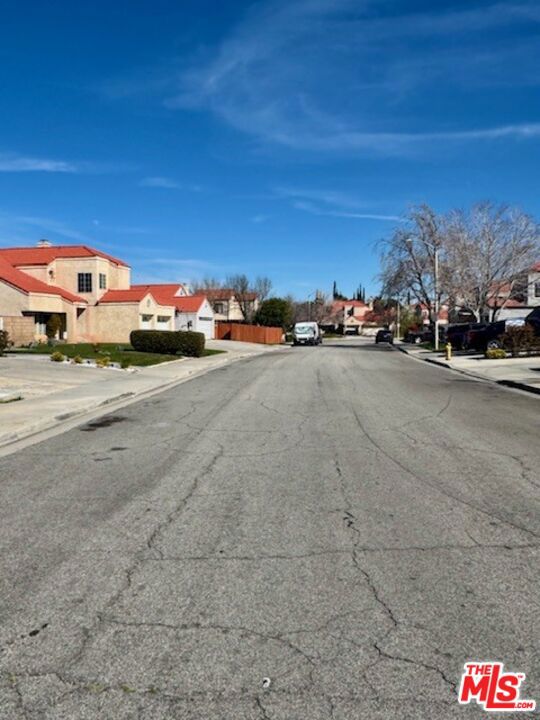 4026 Kona Court, Palmdale CA: https://media.crmls.org/mediaz/e4809db0-abb5-48fa-ae8b-5da484958297.jpg