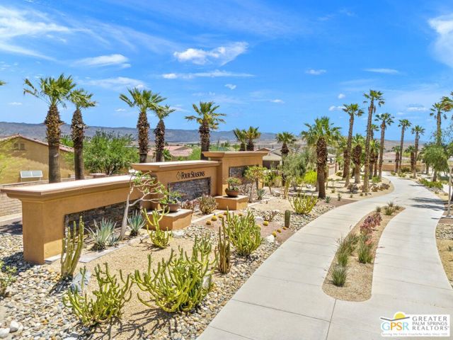1850 Savanna Way, Palm Springs CA: https://media.crmls.org/mediaz/e4814c8f-277d-4613-b5f8-4588e2c297d1.jpg