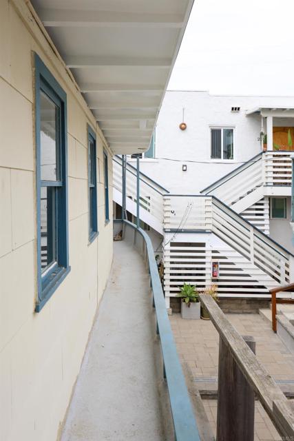 732 3rd Street, Encinitas CA: https://media.crmls.org/mediaz/e481f4bd-bb35-43d5-a442-beb9b18e9b58.jpg