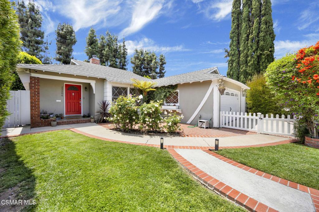 23204 Leonora Drive