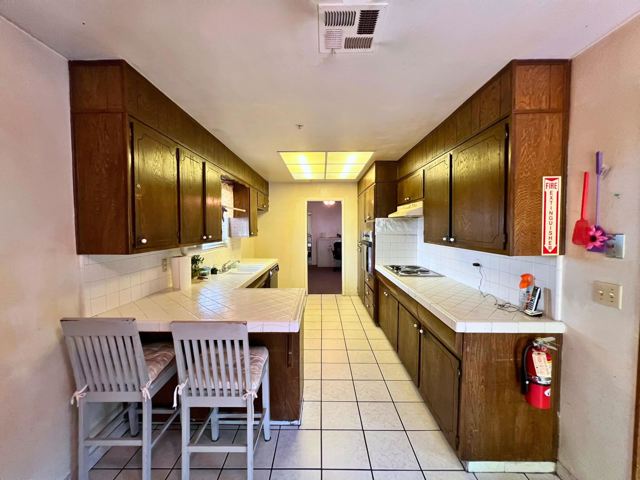 3025 Monticello Dr, Stockton CA: https://media.crmls.org/mediaz/e4827e91-c54a-411b-92d8-6a6b8f916a91.jpg