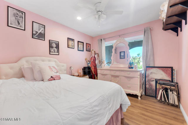 3064 Galena Avenue, Simi Valley CA: https://media.crmls.org/mediaz/e4828923-e44b-4752-8c71-c2269cf5ad3a.jpg