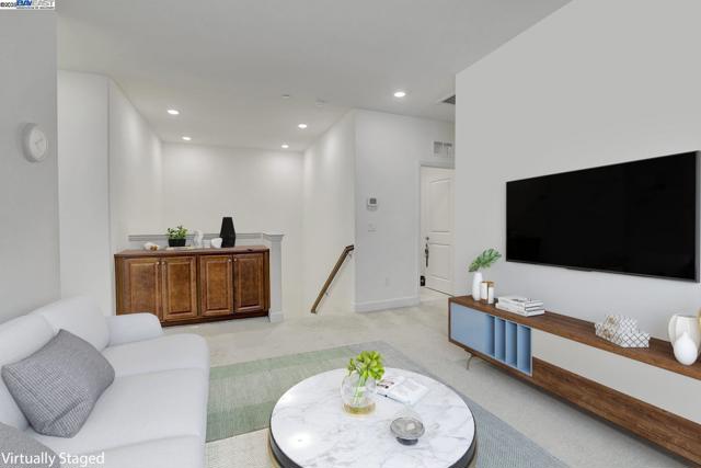 41538 Casabella Cmn, Fremont CA: https://media.crmls.org/mediaz/e4837568-c379-4172-815f-9ee57accf6e1.jpg