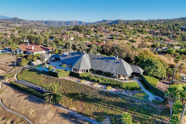 31350 Lake Vista Circle, Bonsall CA: https://media.crmls.org/mediaz/e4844073-1677-4bbf-ac60-f7c785fc098d.jpg