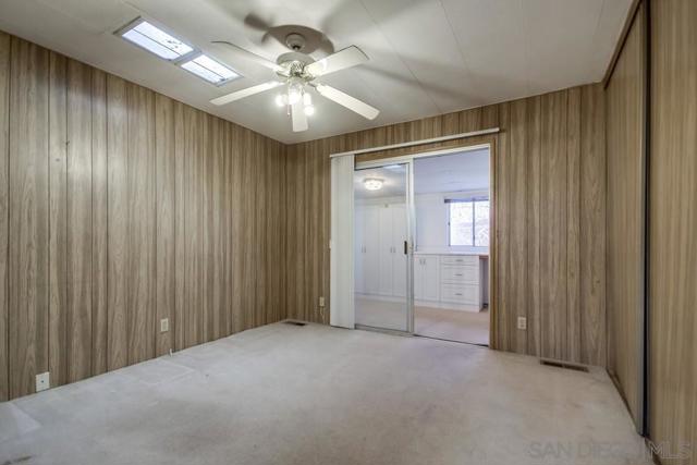 14215 Pecan Park Ln, El Cajon CA: https://media.crmls.org/mediaz/e4845e84-0bdb-4d05-89aa-50f3a5f5f7b8.jpg