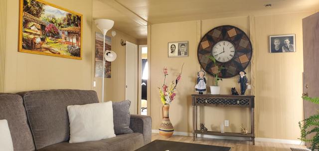 1528 Fillmore Drive, Thermal CA: https://media.crmls.org/mediaz/e484dfe3-2e62-4ee8-9d5a-70dcd052f7eb.jpg