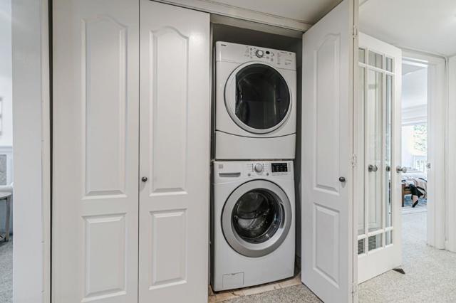 675 Sharon Park Drive, Menlo Park CA: https://media.crmls.org/mediaz/e485cfa8-035b-4bfd-9cc9-0a7fc318adf2.jpg