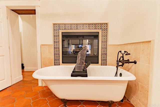 Image 14 of 75 For 13613 Hillside Estates Drive