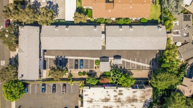 Image 28 of 38 For 4847 Parks Avenue 25