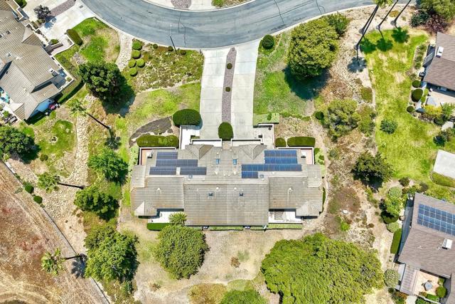 61 Via Larga Vista, Bonsall CA: https://media.crmls.org/mediaz/e487cd82-f275-47ca-8300-e617ca5cd403.jpg