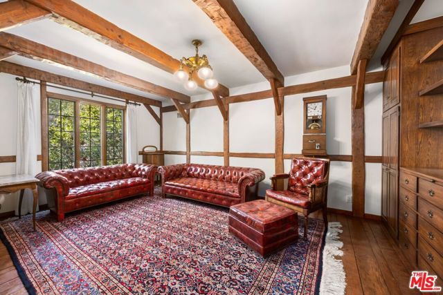2562 Mandeville Canyon Road, Los Angeles CA: https://media.crmls.org/mediaz/e4880dcf-1dc3-4b88-8bd7-8ccdff0f9449.jpg