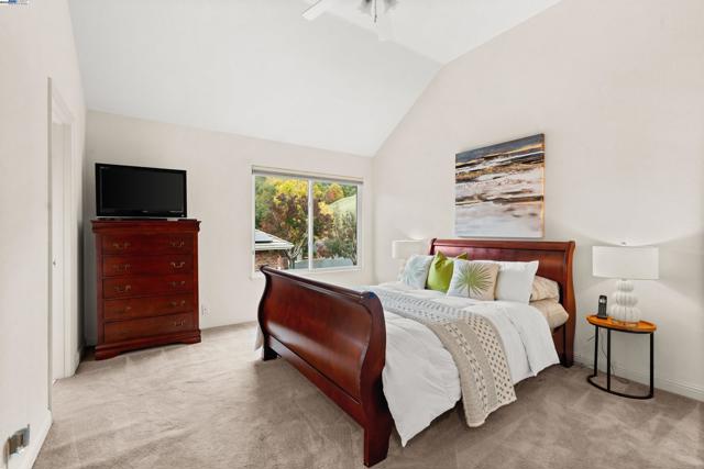 3146 Blackhawk Meadow Dr, Danville CA: https://media.crmls.org/mediaz/e4880fb2-9a90-4d76-8c81-1ade8b124fd8.jpg