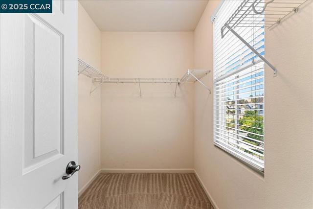2201 Tsushima St, Hercules CA: https://media.crmls.org/mediaz/e488314c-faa4-48f1-a0cf-f7751c9d05b3.jpg