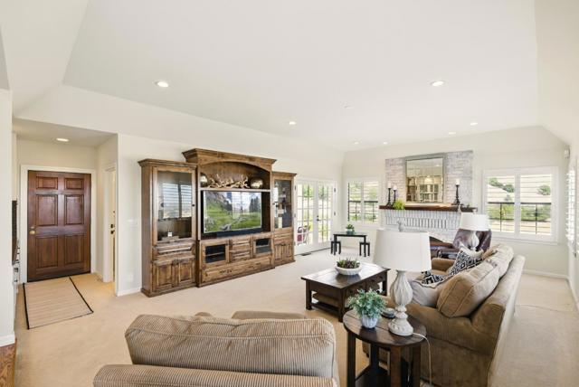 2525 Bridle Path Drive, Gilroy CA: https://media.crmls.org/mediaz/e4889274-0969-4c40-9b76-56484be20807.jpg