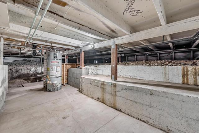 841 Harrison Street, Santa Clara CA: https://media.crmls.org/mediaz/e4890c83-e1aa-4868-9b47-7585489ac2b9.jpg