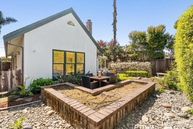 910 Pelton Avenue, Santa Cruz CA: https://media.crmls.org/mediaz/e4897c76-133f-4baa-bb78-7a49dacdfc36.jpg