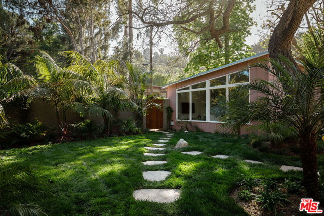 8945 Wonderland Park Avenue, Los Angeles CA: https://media.crmls.org/mediaz/e489819c-57f3-4de9-88cf-7c49f0ea9d32.jpg