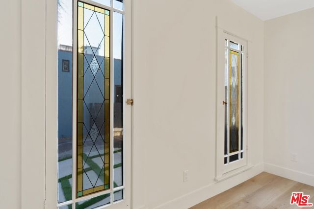 7957 Fountain Avenue, West Hollywood CA: https://media.crmls.org/mediaz/e489bf45-4b61-430d-bea9-4c4044ea3c5e.jpg