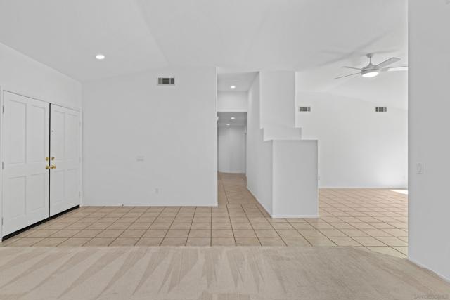 5761 Spur Ave, Oceanside CA: https://media.crmls.org/mediaz/e48a2531-d7a5-4bf8-a837-bf8120bde792.jpg