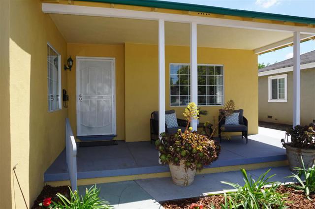 1064 Meridian Avenue, San Jose CA: https://media.crmls.org/mediaz/e48aa295-4526-4afa-affe-54ec4bbc11c6.jpg