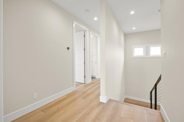 575 Seymour Street, Half Moon Bay CA: https://media.crmls.org/mediaz/e48ac3da-c759-4875-945e-1bf50d419939.jpg