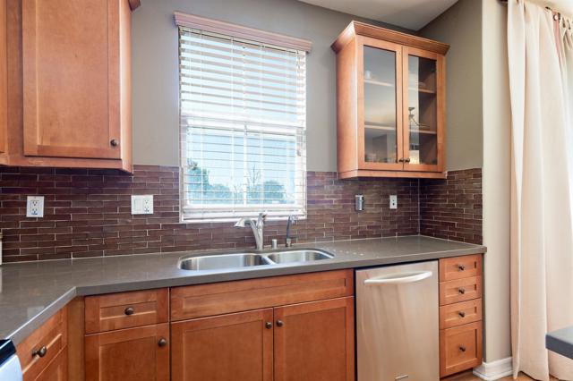 1804 OLIVE GREEN ST, Chula Vista CA: https://media.crmls.org/mediaz/e48ae9cf-1176-4388-9ace-4bb02a36898f.jpg