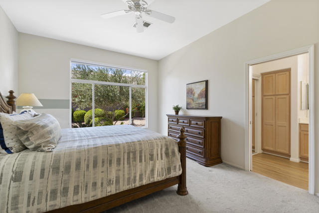 37549 Turnberry Isle Drive, Palm Desert CA: https://media.crmls.org/mediaz/e48c1639-7ece-4102-bfdb-571d299d48e9.jpg