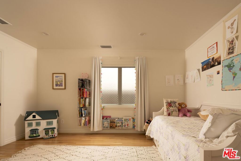 MLS #26856469 image #12