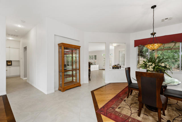 77703 Ashberry Court, Palm Desert CA: https://media.crmls.org/mediaz/e48d1ad0-8a51-423b-a42c-678b064a9fc9.jpg