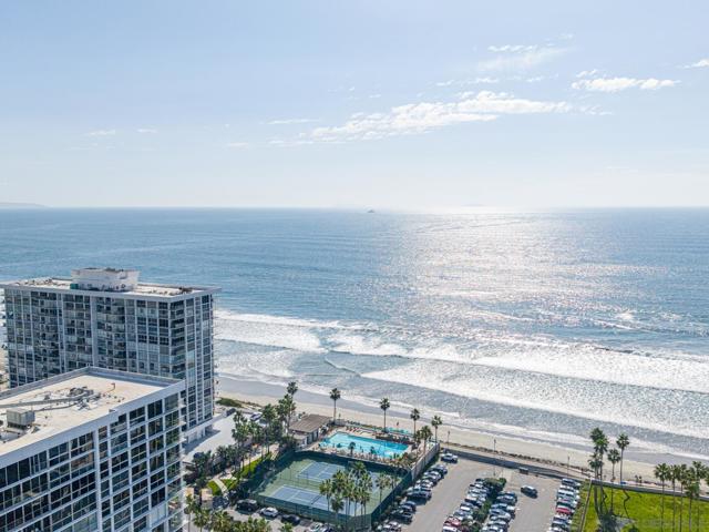 1810 Avenida Del Mundo, Coronado CA: https://media.crmls.org/mediaz/e48dba95-26a6-4d95-ac4e-ab327d1fe381.jpg