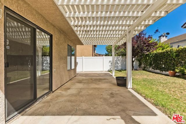 26816 Cactus Trail, Agoura Hills CA: https://media.crmls.org/mediaz/e48e1d7e-1629-43a2-9c0f-38ab9934773b.jpg