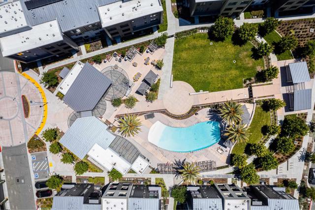 Image 30 of 45 For 44867 Grimmer Blvd  300