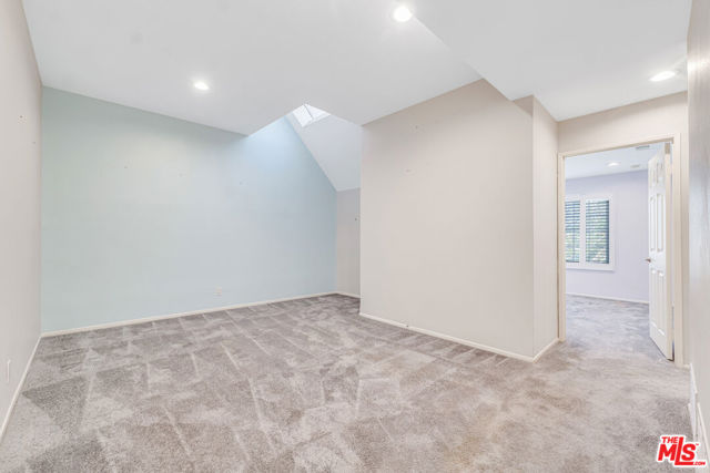 20950 Oxnard Street, Woodland Hills CA: https://media.crmls.org/mediaz/e48f1b1f-7fb9-457e-88f6-f4b763cf3594.jpg