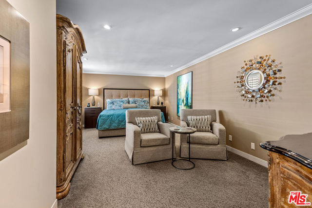 851 N Kings Road, West Hollywood CA: https://media.crmls.org/mediaz/e4905a3c-391c-429e-b183-efbf01b37745.jpg