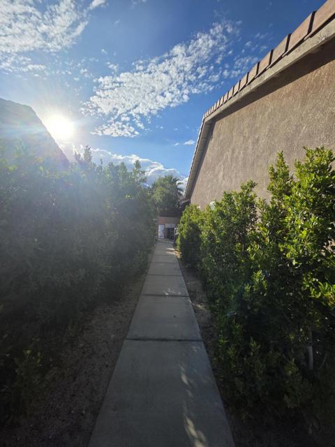 2322 Shannon Way, Palm Springs, CA 92262