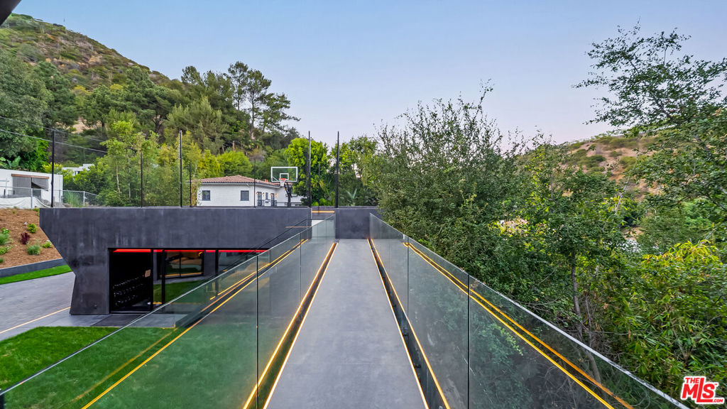 MLS #26986379 image #35